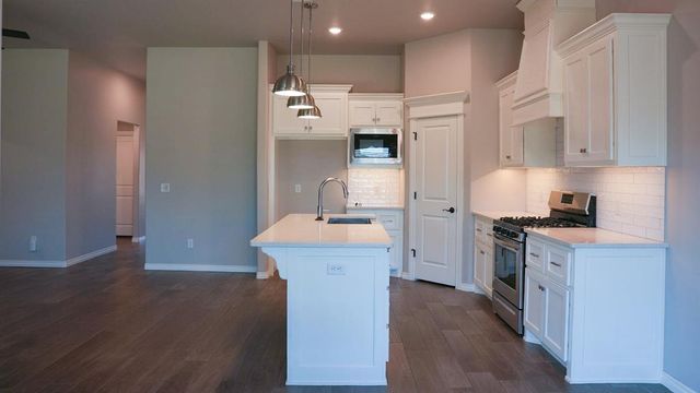 12200 Ava Grace Lane, Yukon, OK 73099