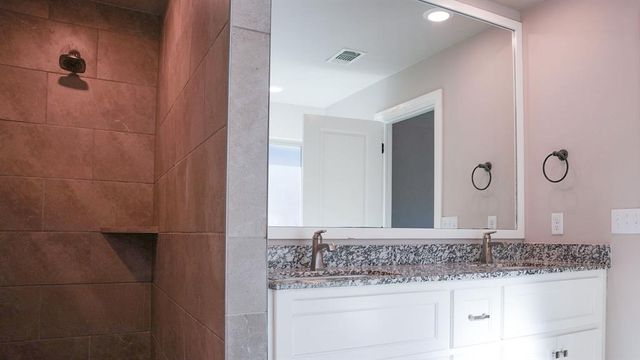 12200 Ava Grace Lane, Yukon, OK 73099