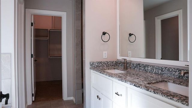 12200 Ava Grace Lane, Yukon, OK 73099