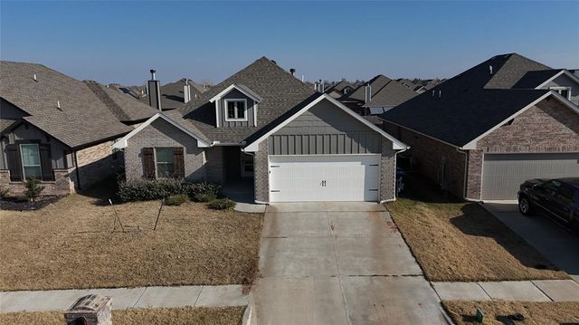 12200 Ava Grace Lane, Yukon, OK 73099