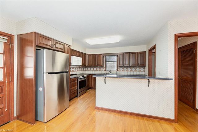 4401 Hollow Hill Road, Kernersville, NC 27284