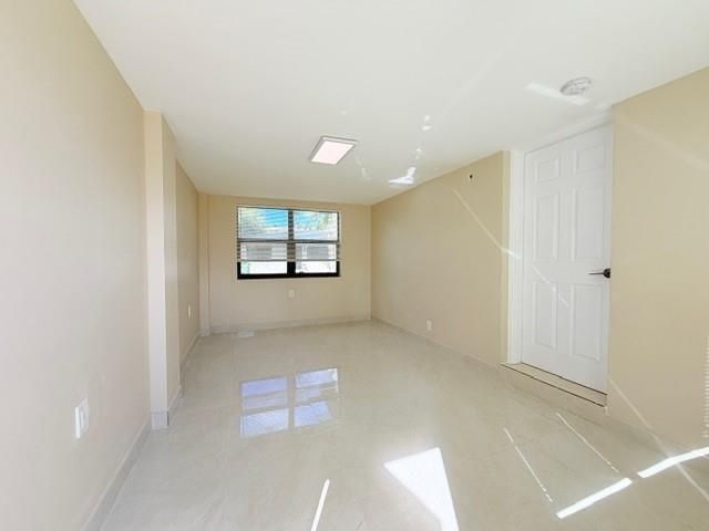 53 NE 16th Place, Fort Lauderdale, FL 33305