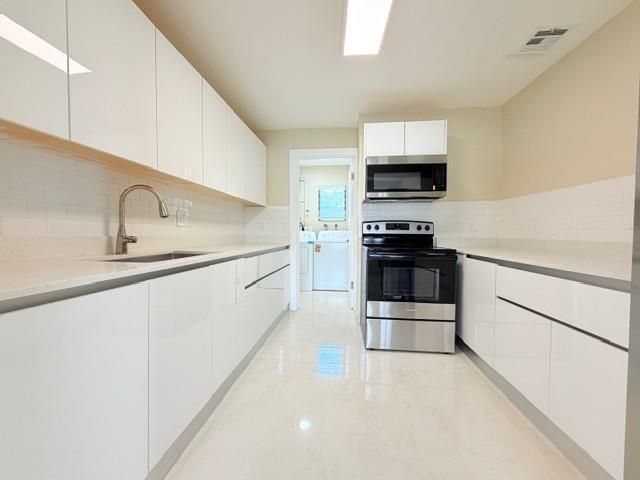 53 NE 16th Place, Fort Lauderdale, FL 33305