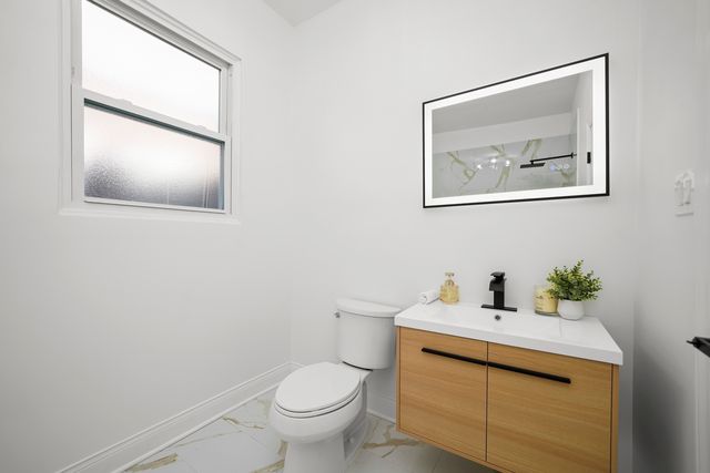 7545 S Merrill Avenue, Chicago, IL 60649