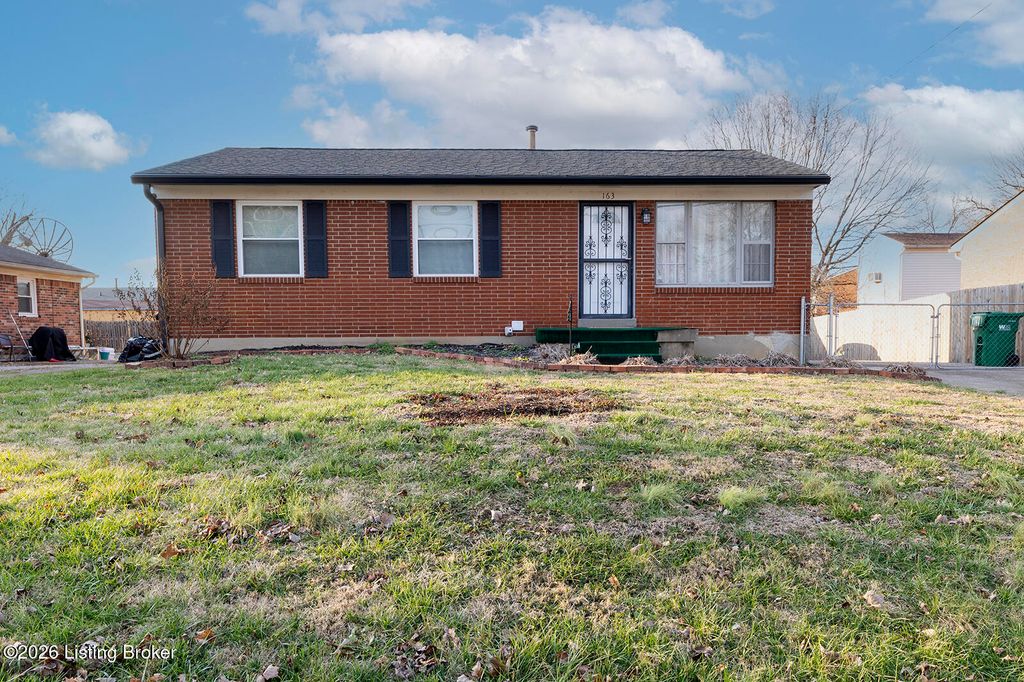 163 Blossom Rd, Louisville, KY 40229