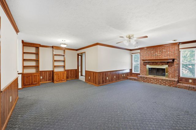 2212 Acorn Court, Lexington, KY 40516