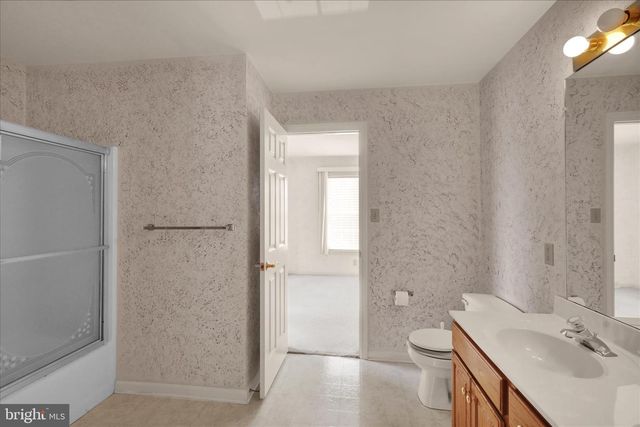 10 CREEKSIDE DR, Millersville, PA 17551