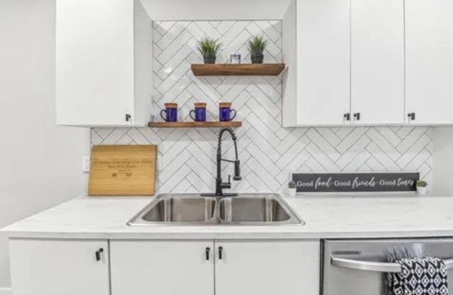 3301 Winderemere Drive, Arlington, TX 76014