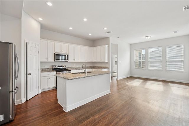 313 Marble Creek Drive, Fort Worth, TX 76131