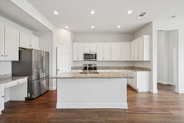 313 Marble Creek Drive, Fort Worth, TX 76131