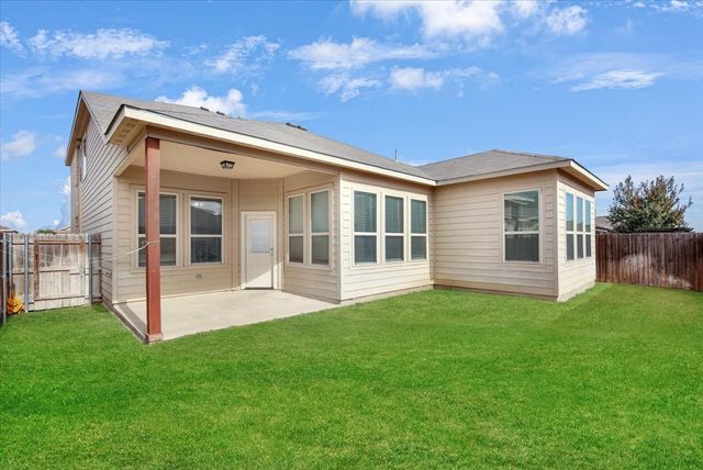 313 Marble Creek Drive, Fort Worth, TX 76131