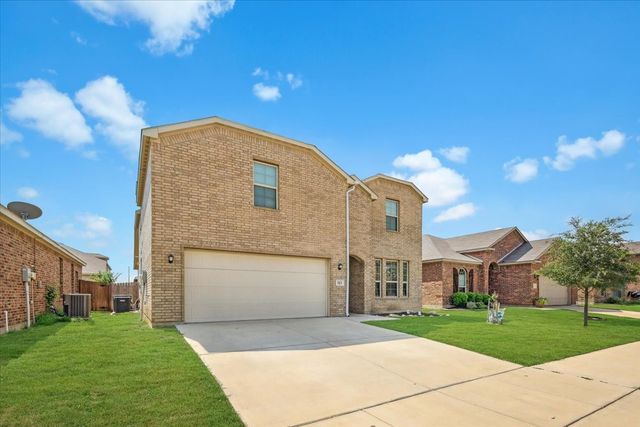 313 Marble Creek Drive, Fort Worth, TX 76131