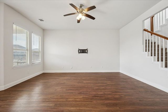 313 Marble Creek Drive, Fort Worth, TX 76131