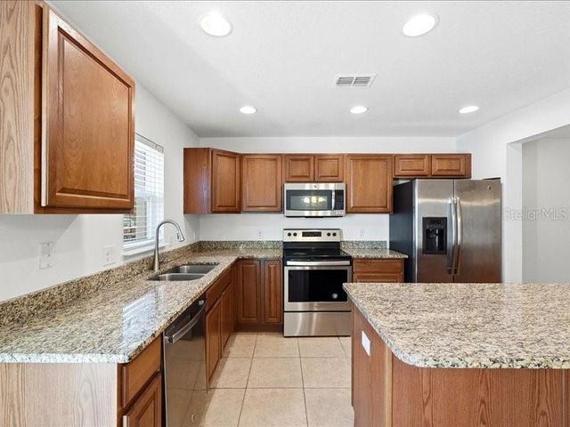 3740 WOODBURY HILL LOOP, Lakeland, FL 33810