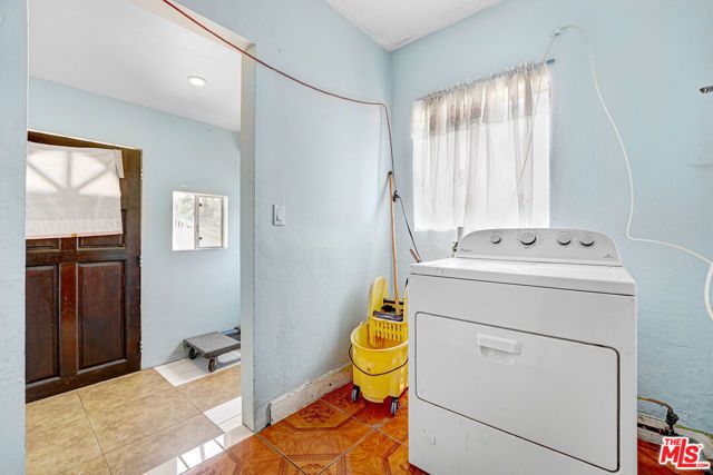 549 Hargrave Street, Inglewood, CA 90302