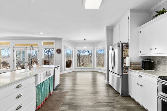 925 Bumpas Rd, Lawrenceburg, TN 38464