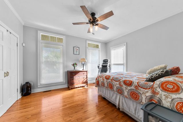 925 Bumpas Rd, Lawrenceburg, TN 38464