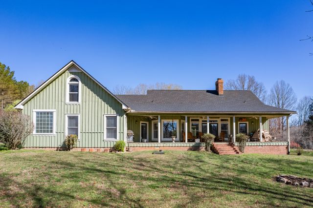 925 Bumpas Rd, Lawrenceburg, TN 38464