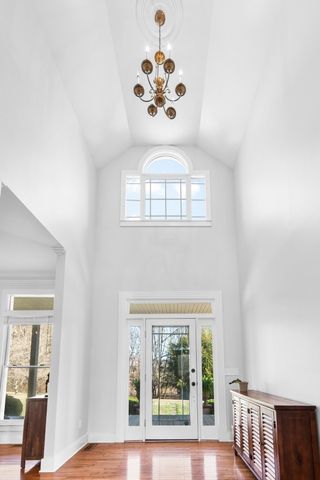 925 Bumpas Rd, Lawrenceburg, TN 38464