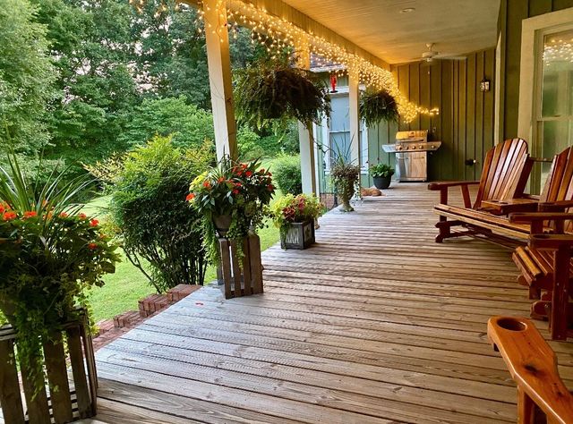 925 Bumpas Rd, Lawrenceburg, TN 38464