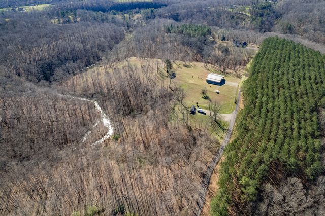 925 Bumpas Rd, Lawrenceburg, TN 38464