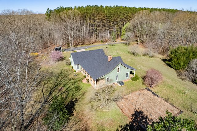 925 Bumpas Rd, Lawrenceburg, TN 38464