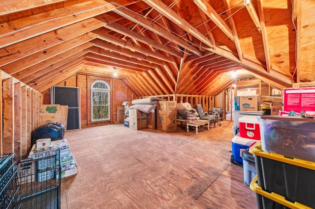 925 Bumpas Rd, Lawrenceburg, TN 38464