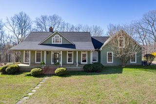 925 Bumpas Rd, Lawrenceburg, TN 38464