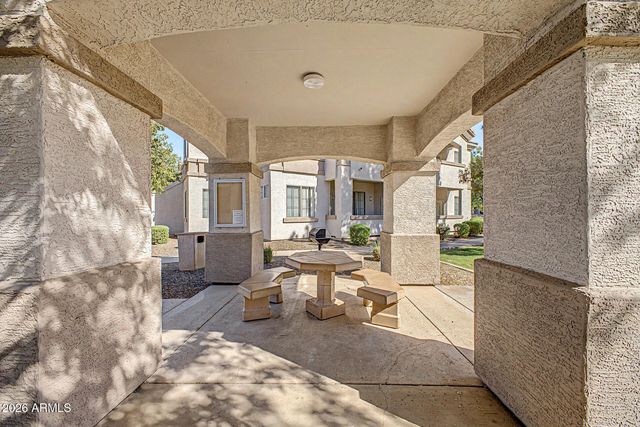1941 S PIERPONT Drive 1114, Mesa, AZ 85206