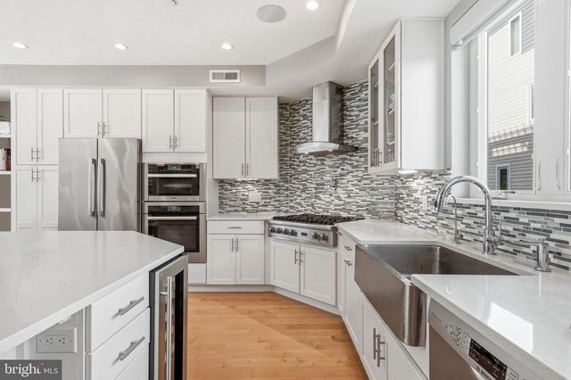 604 N 4TH ST, Philadelphia, PA 19123