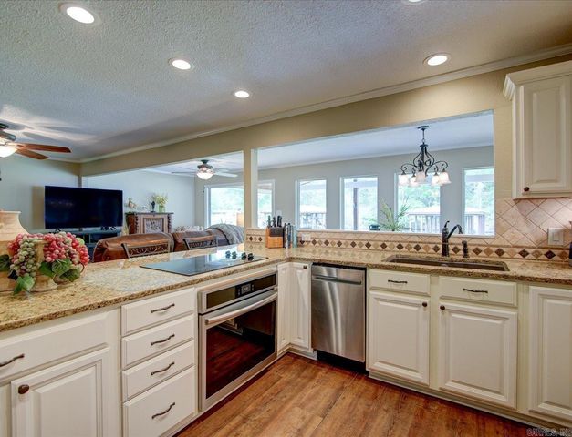 1468 Treasure Isle Road, Hot Springs, AR 71913
