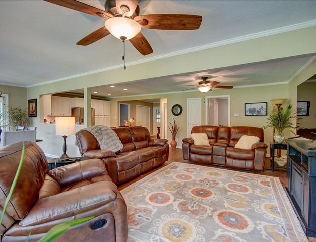 1468 Treasure Isle Road, Hot Springs, AR 71913