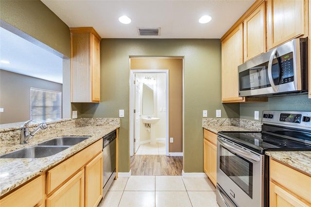 6246 MAISIE ROAD, Zephyrhills, FL 33542