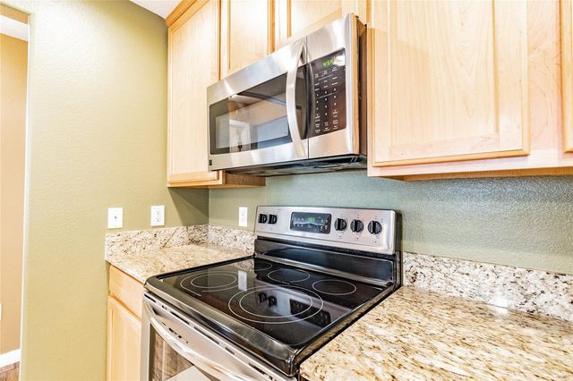 6246 MAISIE ROAD, Zephyrhills, FL 33542