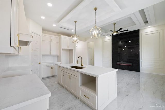 1908 Diplomat Drive, Edinburg, TX 78542