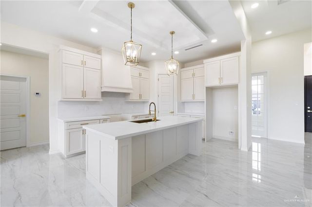 1908 Diplomat Drive, Edinburg, TX 78542