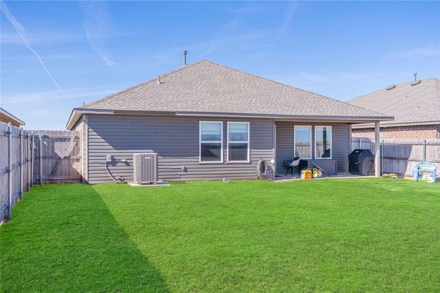 4116 Canyon Ridge Lane, Mustang, OK 73064