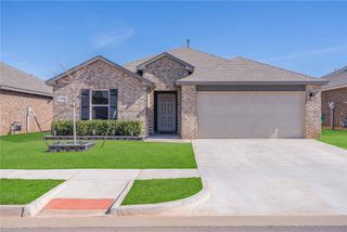 4116 Canyon Ridge Lane, Mustang, OK 73064