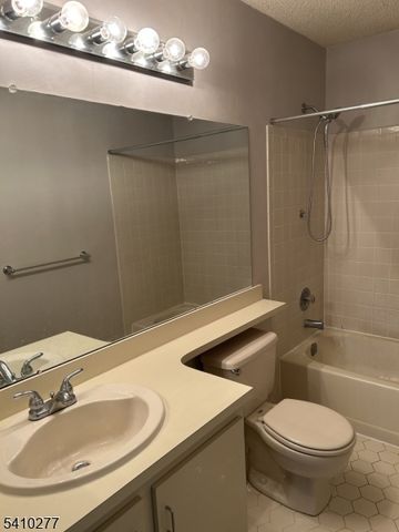 2512 Lindsley Rd, Bridgewater Twp., NJ 08807