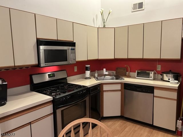 2512 Lindsley Rd, Bridgewater Twp., NJ 08807