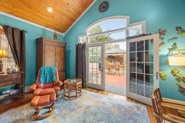 612 E Main Street, Washington, NC 27889