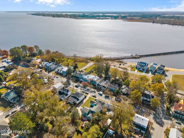 612 E Main Street, Washington, NC 27889