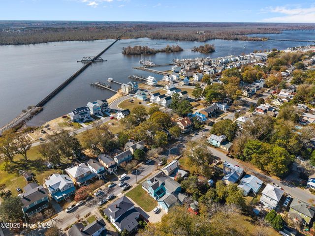 612 E Main Street, Washington, NC 27889