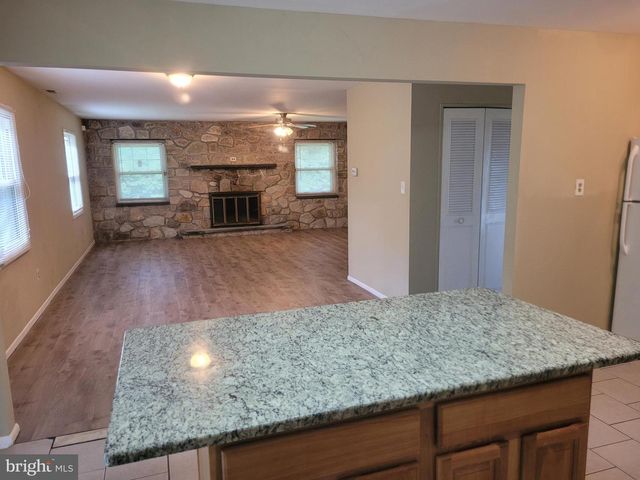 47 HOLSTONE LN, Willingboro, NJ 08046