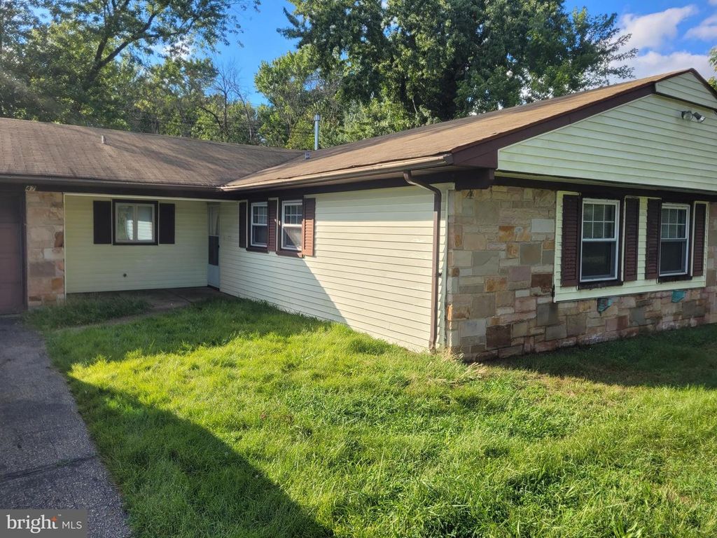 47 HOLSTONE LN, Willingboro, NJ 08046