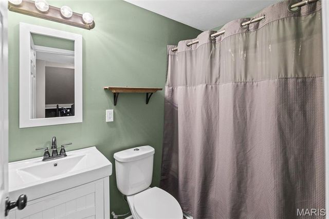 18 Del Ray Drive, Fairview Heights, IL 62208