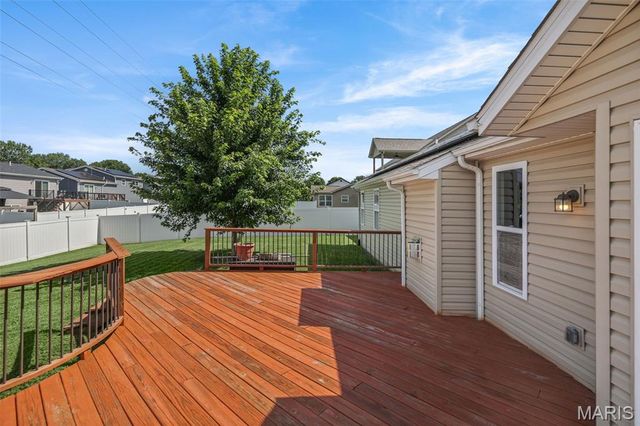 18 Del Ray Drive, Fairview Heights, IL 62208
