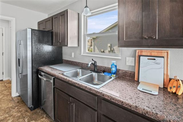 18 Del Ray Drive, Fairview Heights, IL 62208