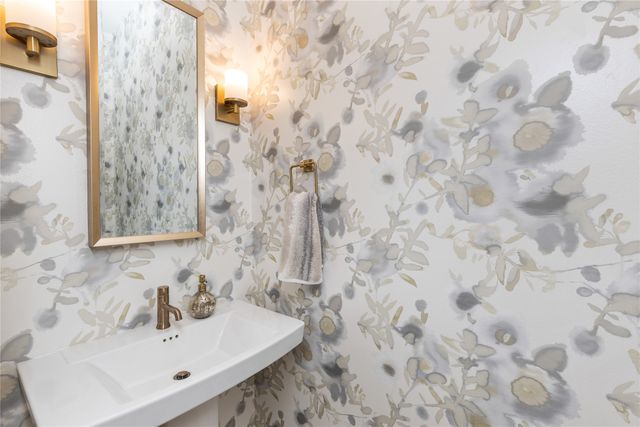 775 Century Circle, Waukee, IA 50263
