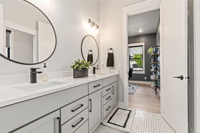 775 Century Circle, Waukee, IA 50263